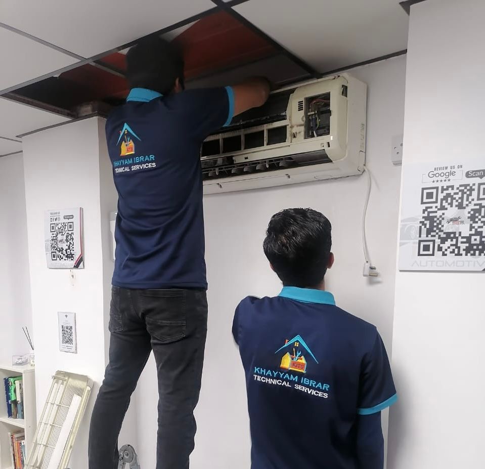Split AC repair service in Dubai by professional technicians
